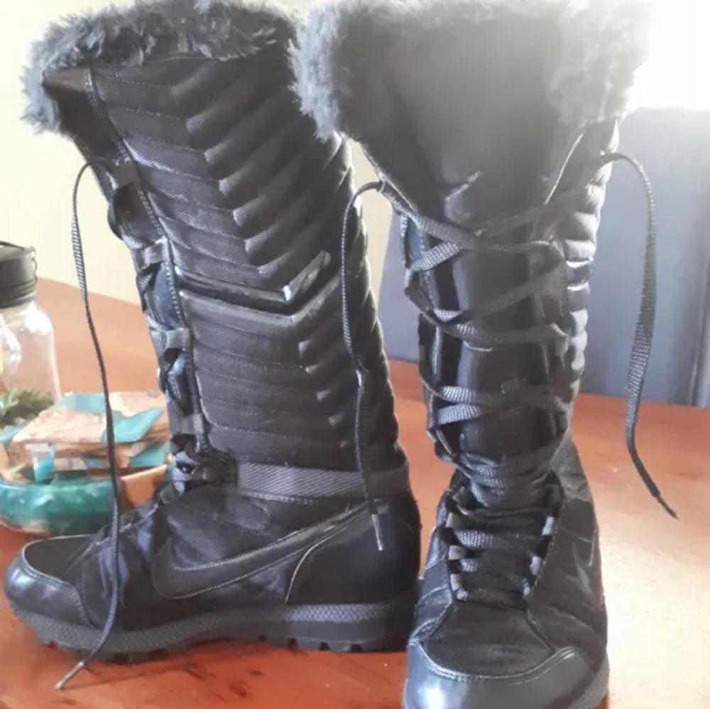 Boots Nike